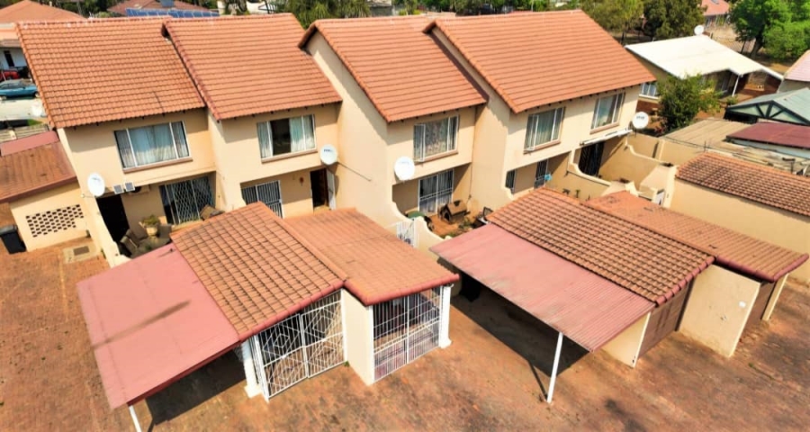 2 Bedroom Property for Sale in Pretoria Gardens Gauteng
