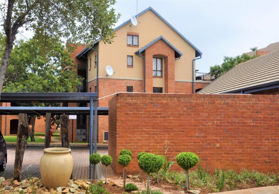 2 Bedroom Property for Sale in Carlswald Gauteng