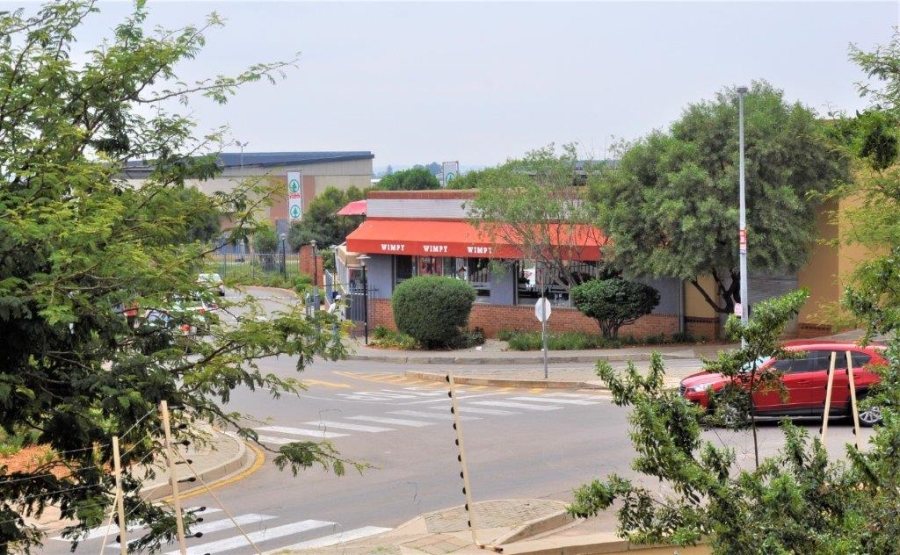 2 Bedroom Property for Sale in Carlswald Gauteng