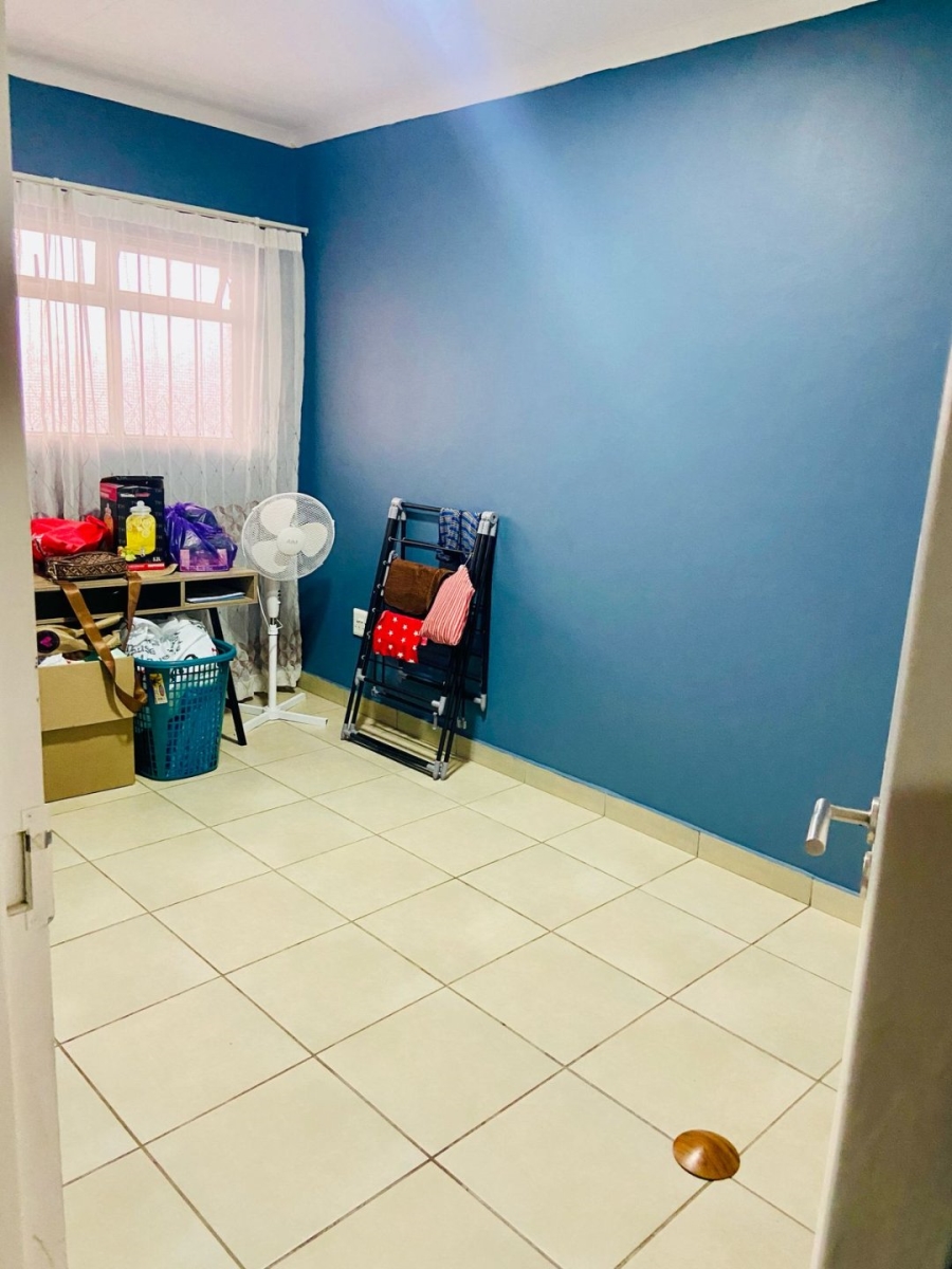  Bedroom Property for Sale in Montana Tuine Gauteng