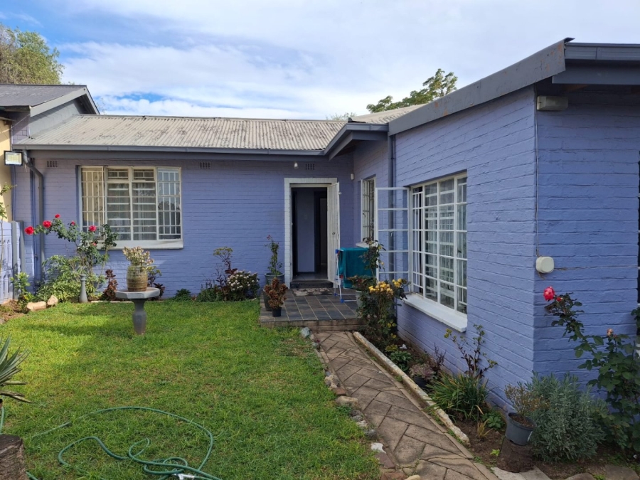 3 Bedroom Property for Sale in Crown Gardens Gauteng