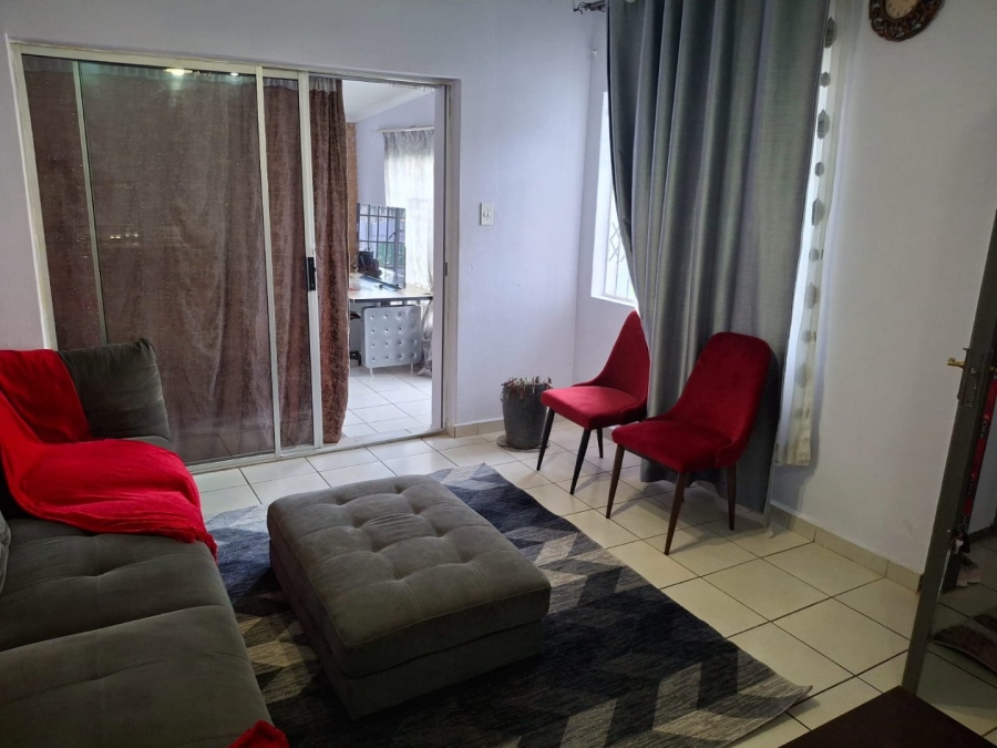 3 Bedroom Property for Sale in Crown Gardens Gauteng