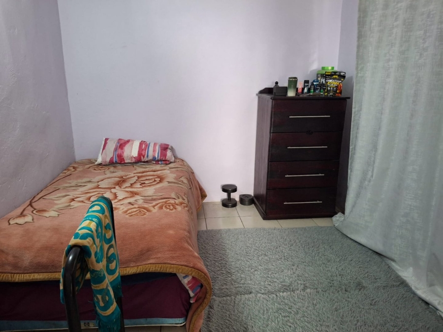 3 Bedroom Property for Sale in Crown Gardens Gauteng
