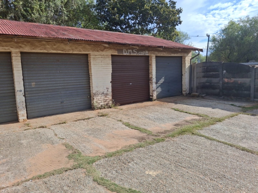 3 Bedroom Property for Sale in Crown Gardens Gauteng