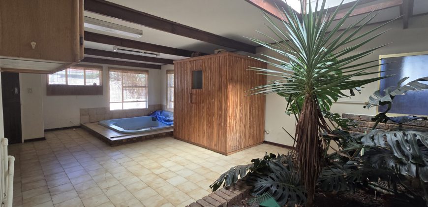 5 Bedroom Property for Sale in Elardus Park Gauteng