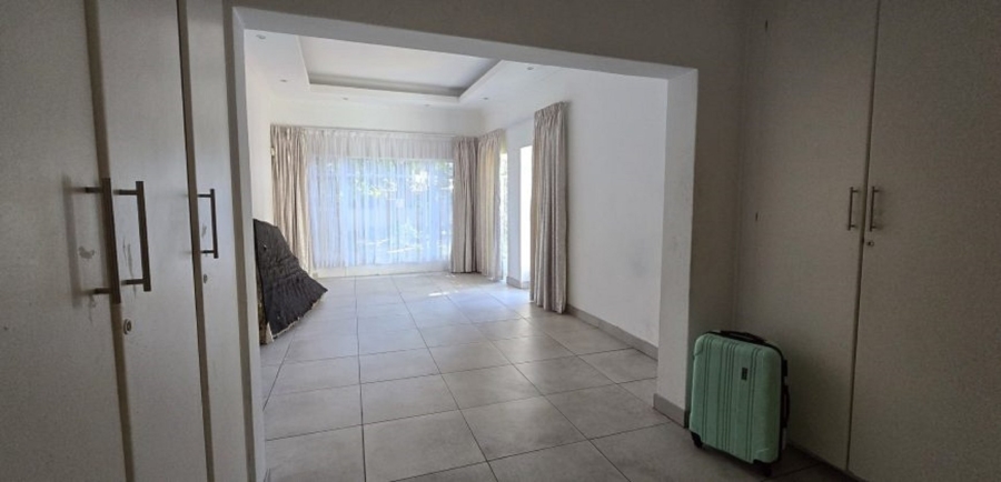 5 Bedroom Property for Sale in Elardus Park Gauteng