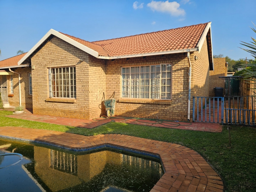 3 Bedroom Property for Sale in Montana Gauteng