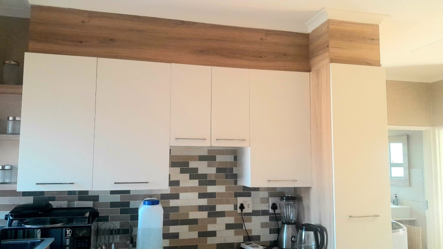 2 Bedroom Property for Sale in Die Hoewes Gauteng