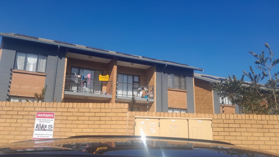 2 Bedroom Property for Sale in Die Hoewes Gauteng