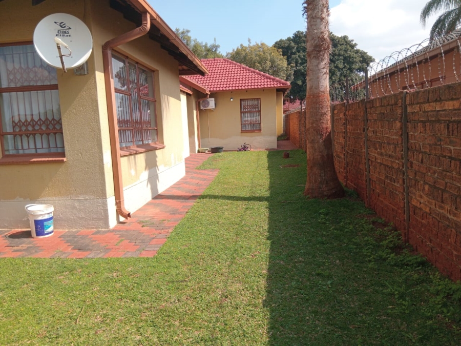  Bedroom Property for Sale in The Orchards Gauteng