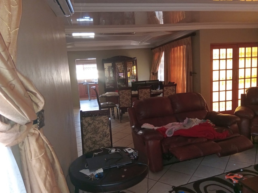  Bedroom Property for Sale in The Orchards Gauteng