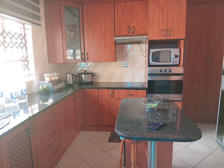  Bedroom Property for Sale in The Orchards Gauteng