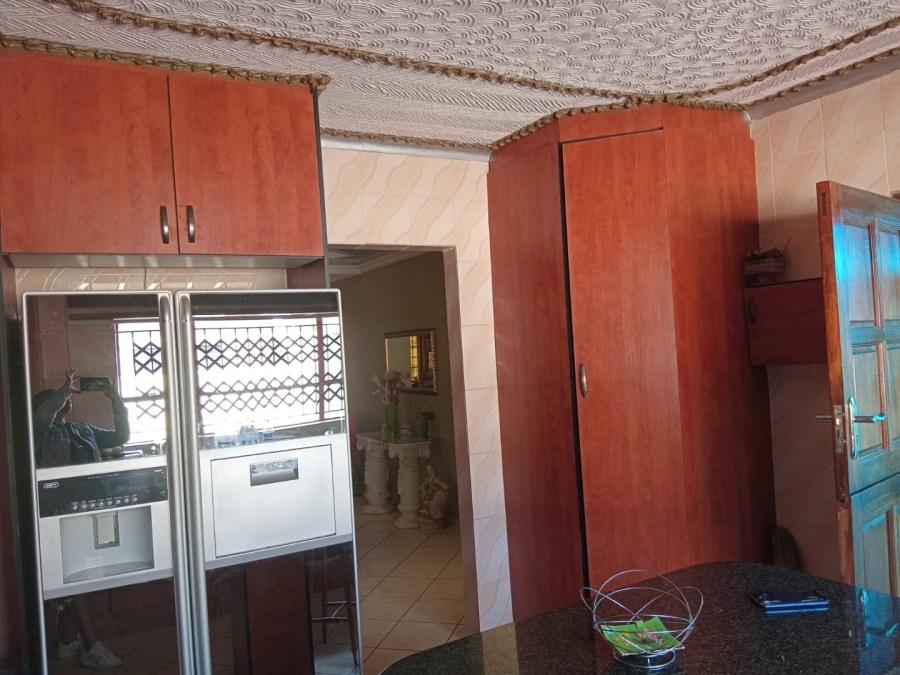  Bedroom Property for Sale in The Orchards Gauteng