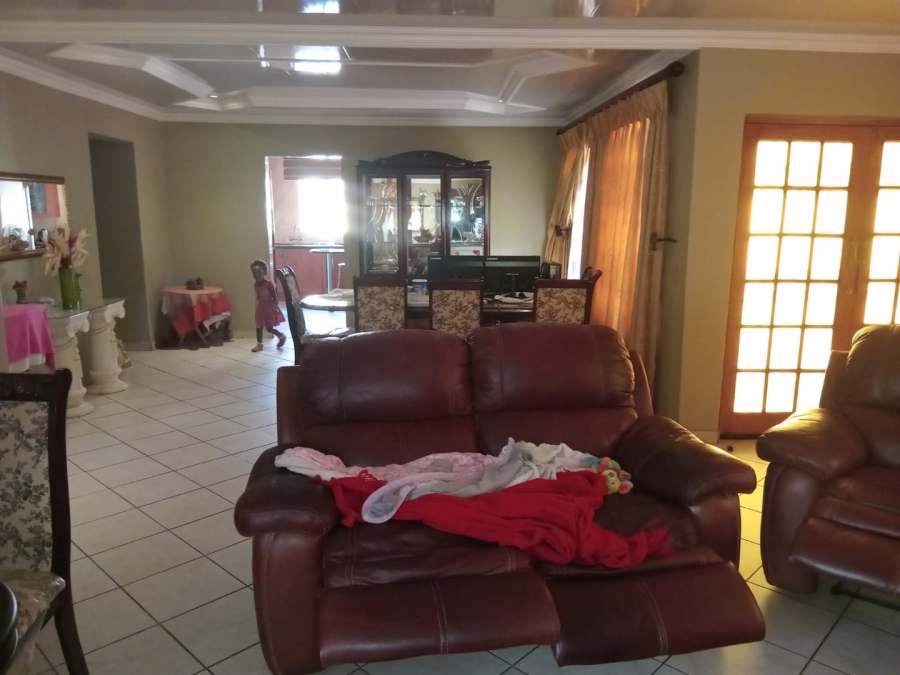  Bedroom Property for Sale in The Orchards Gauteng