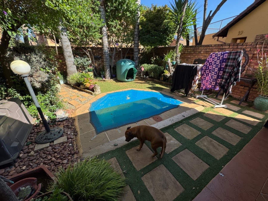 4 Bedroom Property for Sale in Glen Marais Gauteng