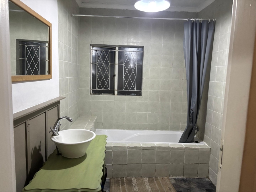To Let 1 Bedroom Property for Rent in Norwood Gauteng