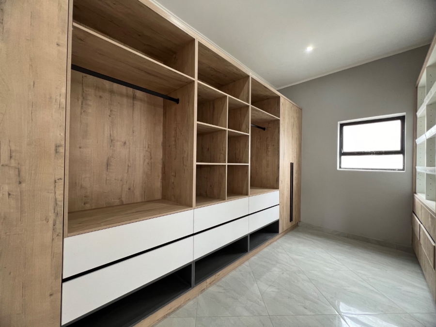 4 Bedroom Property for Sale in Six Fountains Residential Estate Gauteng