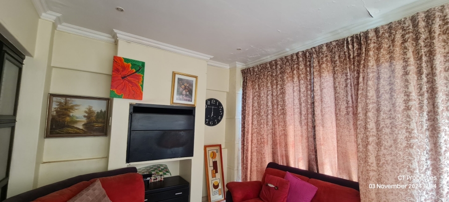 6 Bedroom Property for Sale in Parkrand Gauteng
