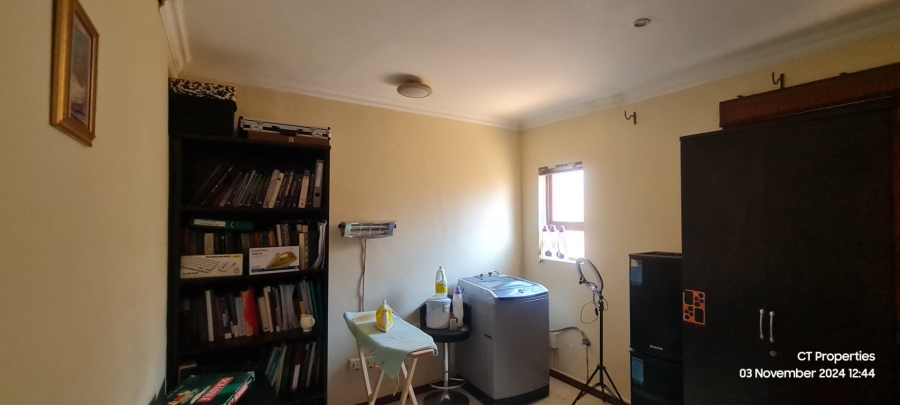 6 Bedroom Property for Sale in Parkrand Gauteng