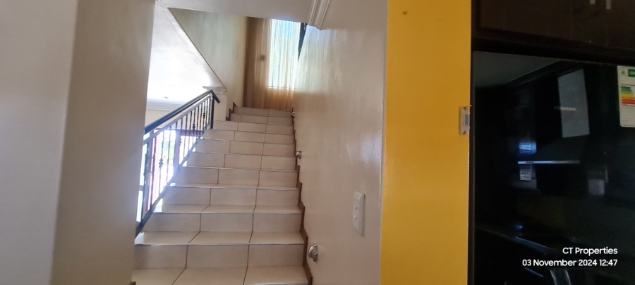 6 Bedroom Property for Sale in Parkrand Gauteng