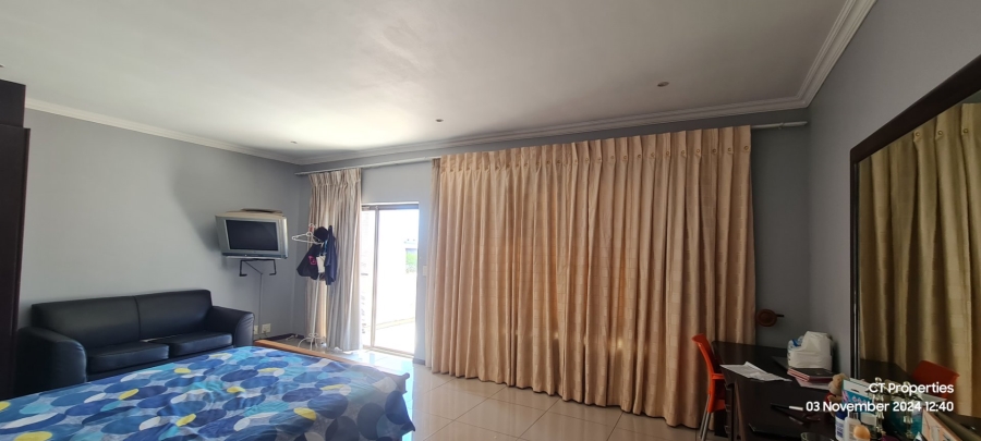6 Bedroom Property for Sale in Parkrand Gauteng