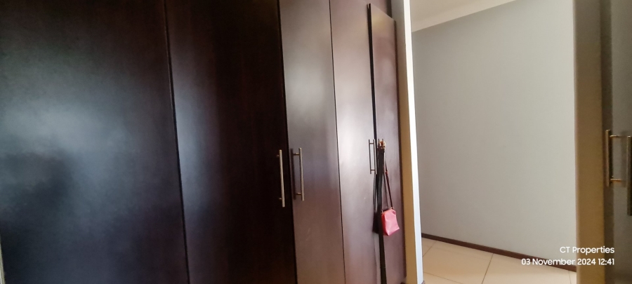 6 Bedroom Property for Sale in Parkrand Gauteng