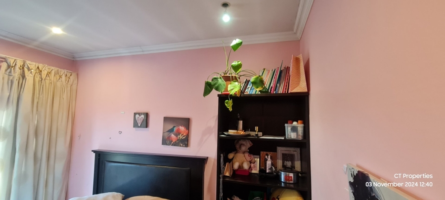 6 Bedroom Property for Sale in Parkrand Gauteng
