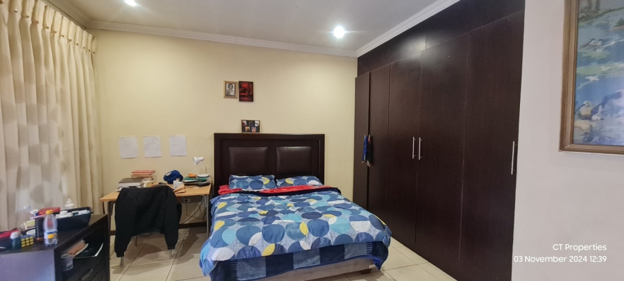6 Bedroom Property for Sale in Parkrand Gauteng