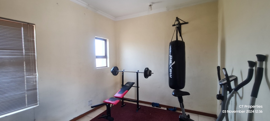 6 Bedroom Property for Sale in Parkrand Gauteng