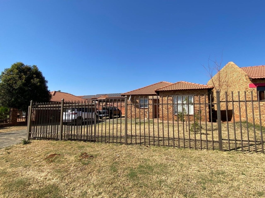 To Let 3 Bedroom Property for Rent in Wonderpark Estate Gauteng