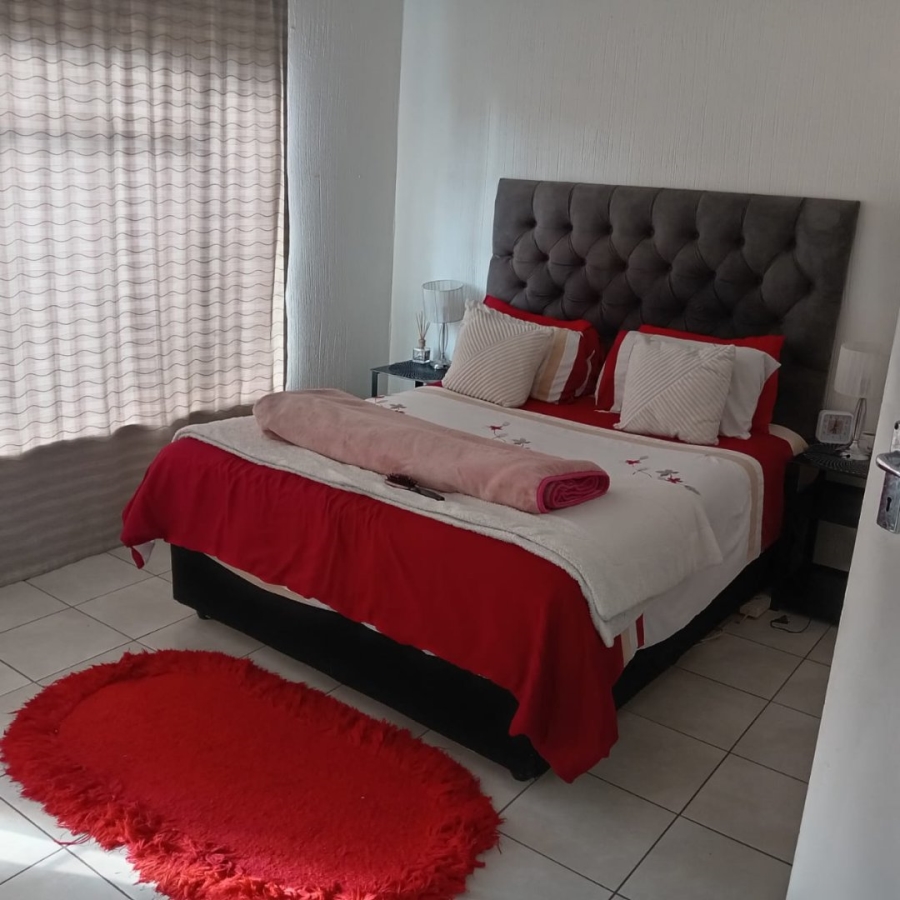 To Let 3 Bedroom Property for Rent in Halfway Gardens Gauteng