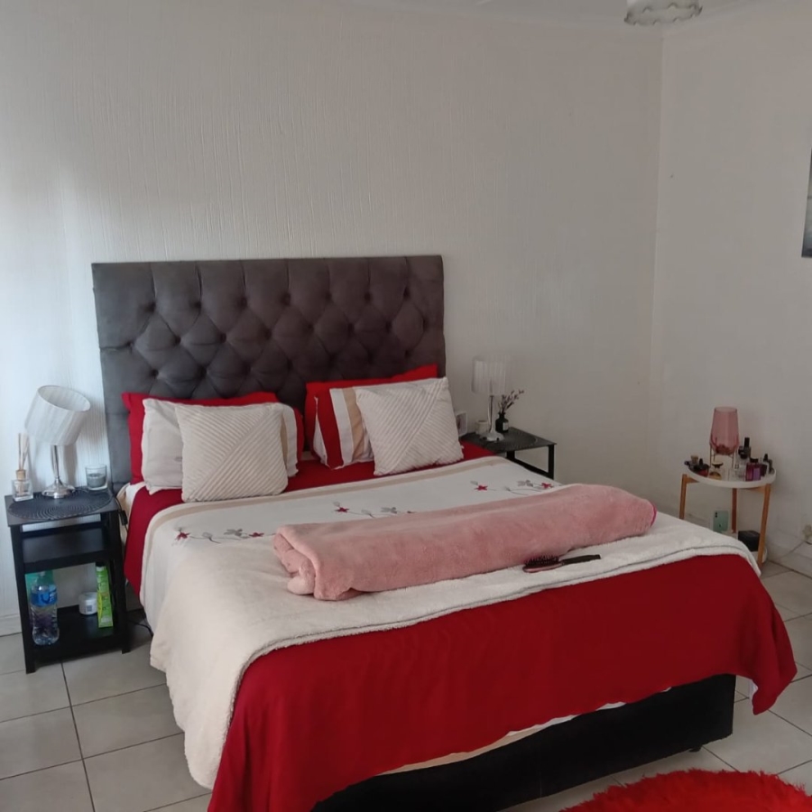 To Let 3 Bedroom Property for Rent in Halfway Gardens Gauteng