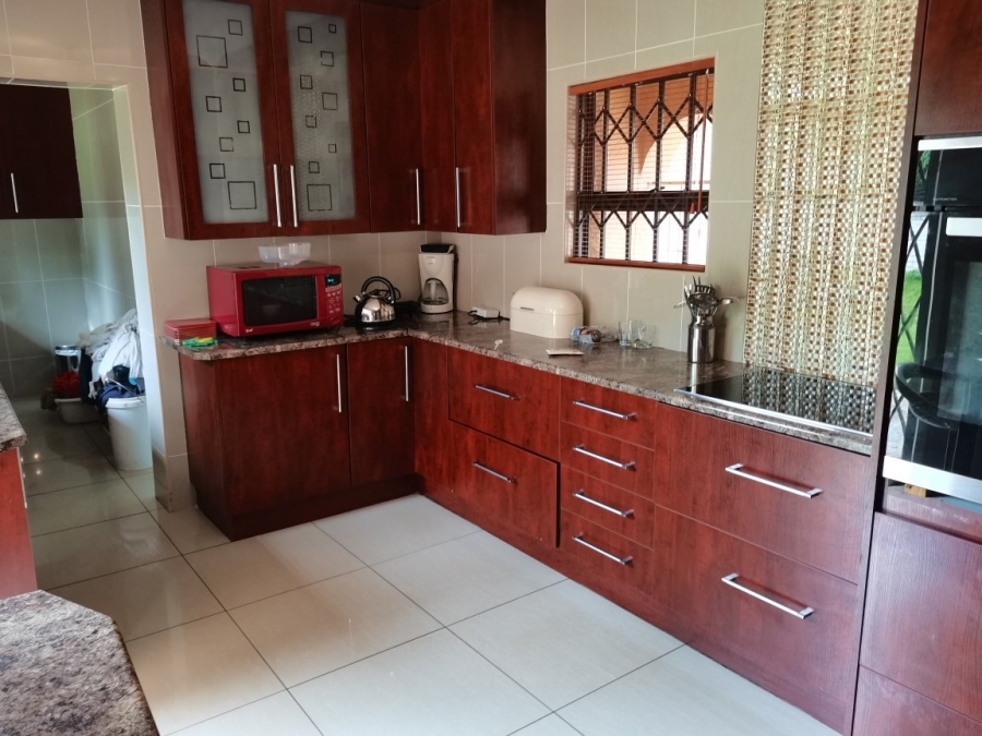 To Let 3 Bedroom Property for Rent in Brackendowns Gauteng