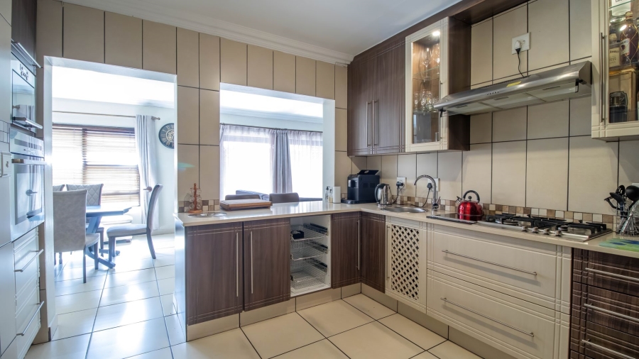 3 Bedroom Property for Sale in Terenure Gauteng