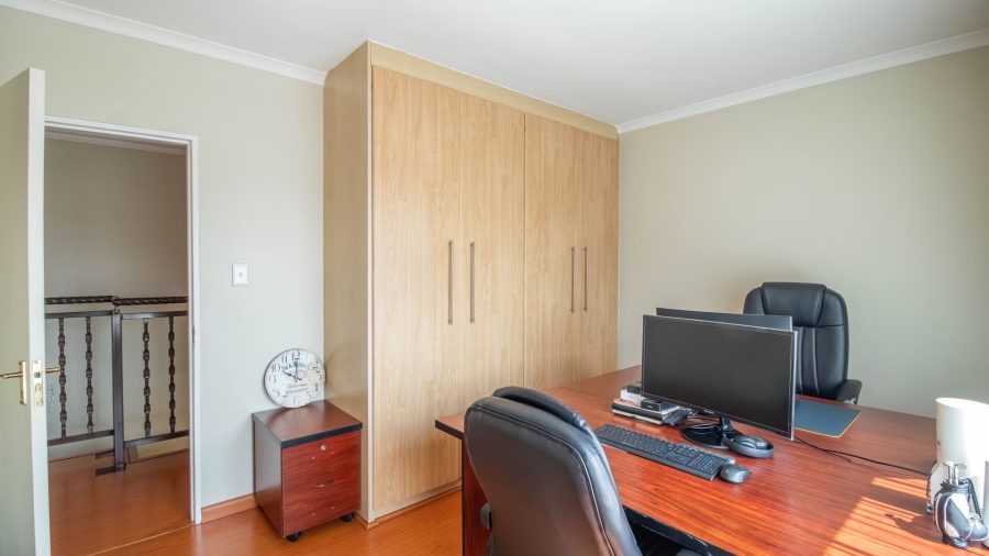3 Bedroom Property for Sale in Terenure Gauteng