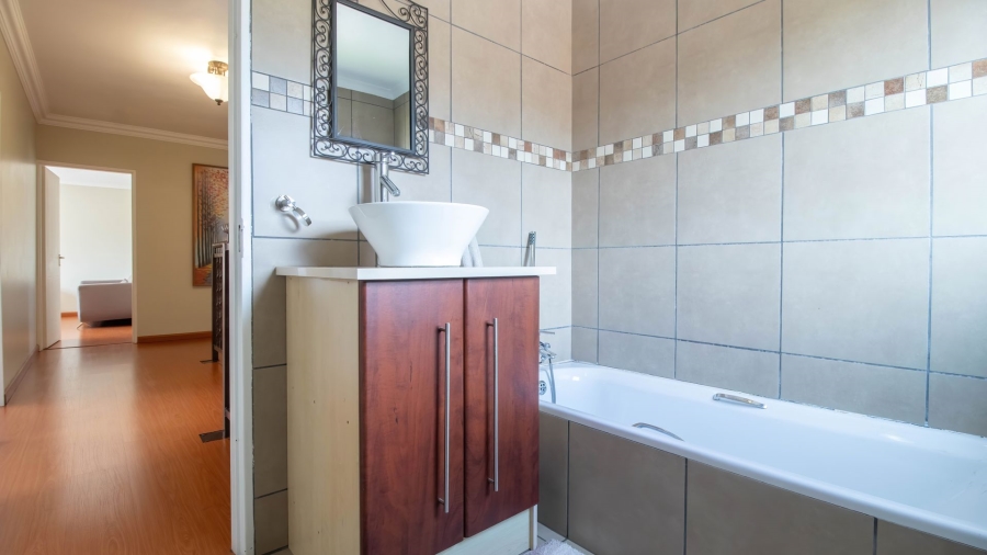 3 Bedroom Property for Sale in Terenure Gauteng