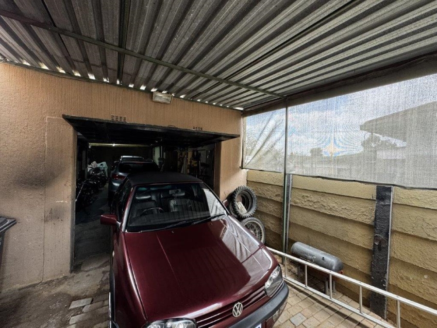3 Bedroom Property for Sale in South Hills Gauteng