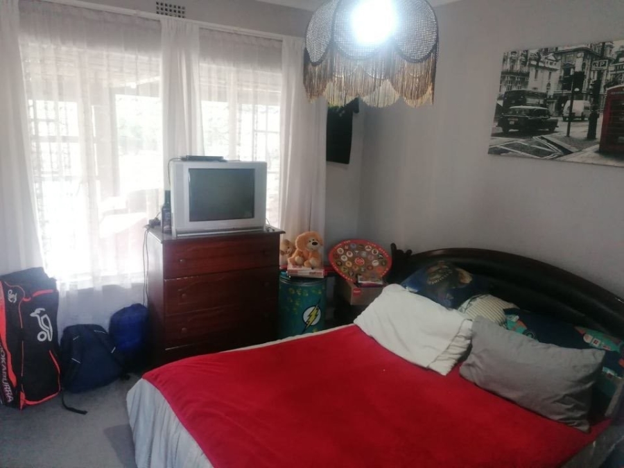 6 Bedroom Property for Sale in Van Riebeeck Park Gauteng