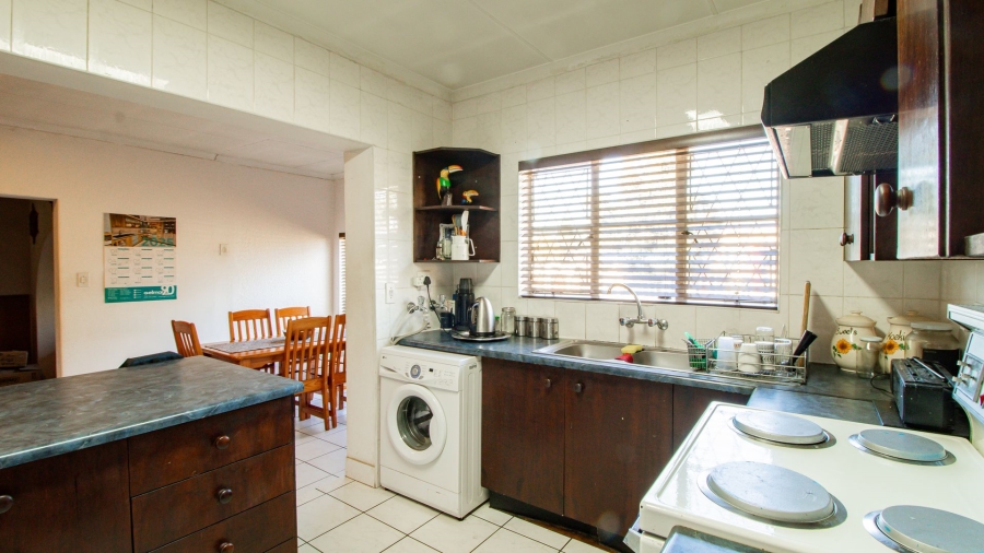6 Bedroom Property for Sale in Van Riebeeck Park Gauteng