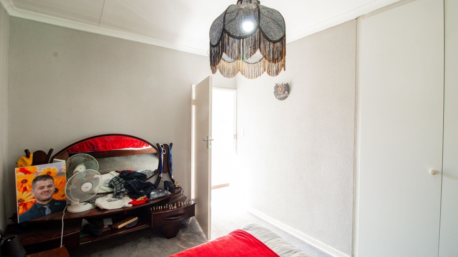 6 Bedroom Property for Sale in Van Riebeeck Park Gauteng