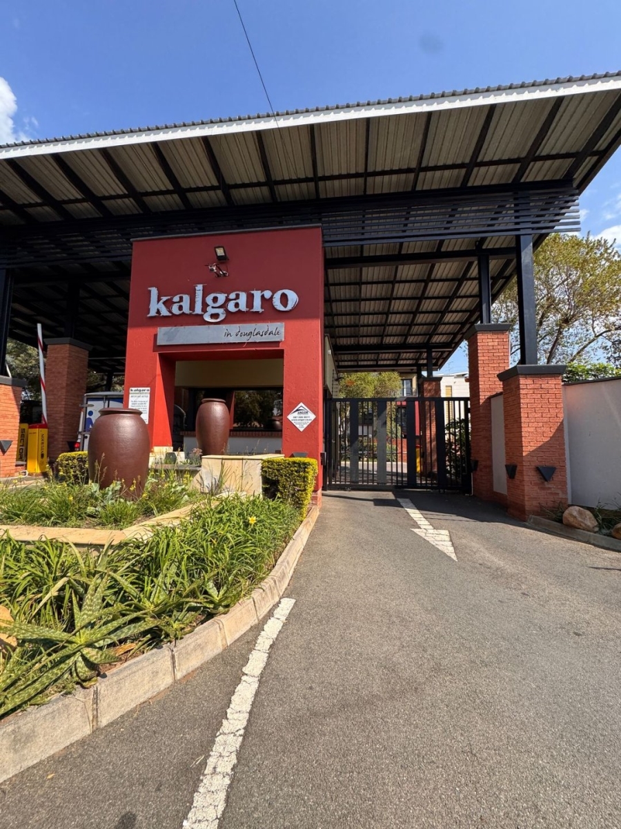 To Let 2 Bedroom Property for Rent in Fourways Gauteng