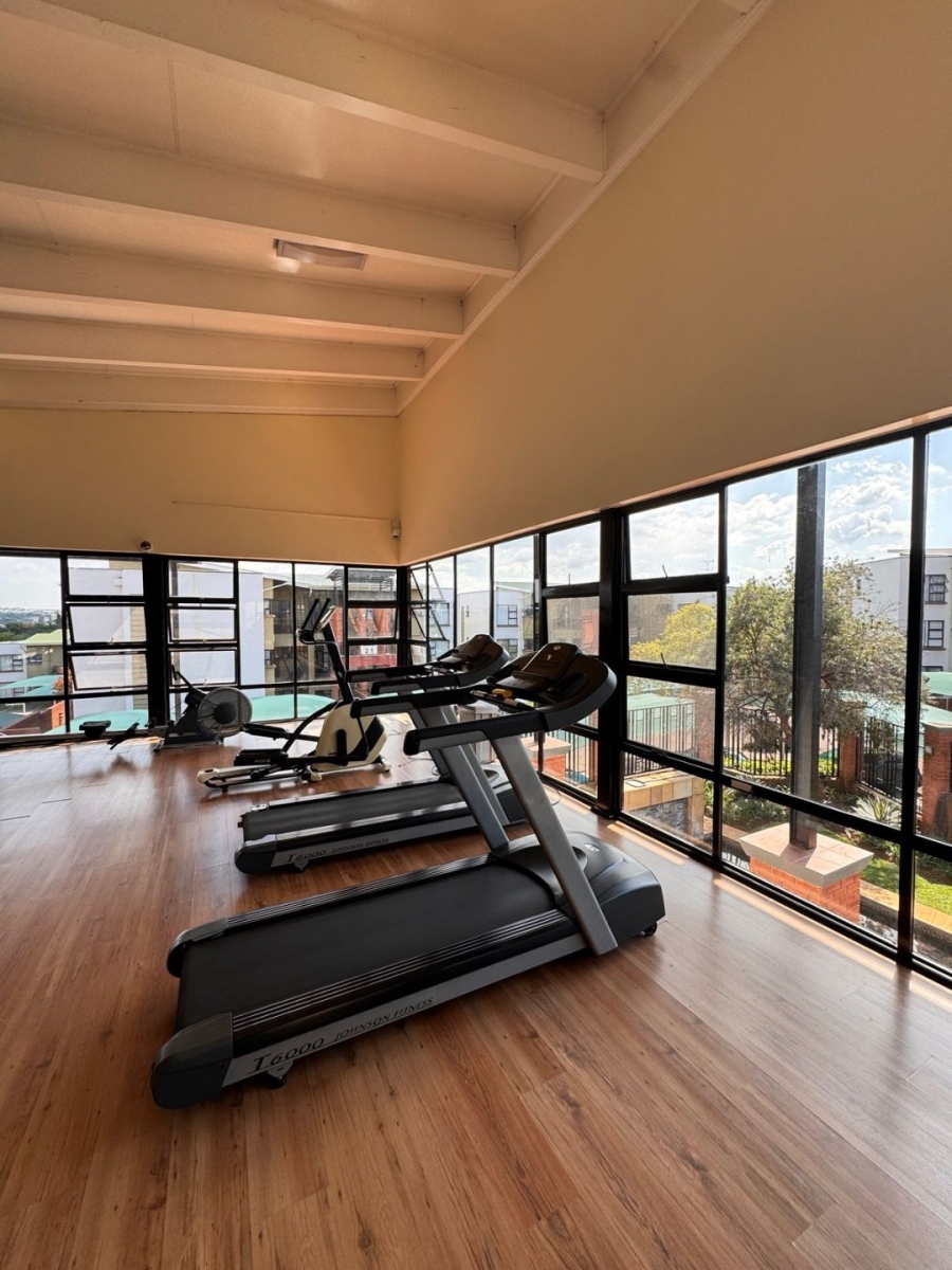 To Let 2 Bedroom Property for Rent in Fourways Gauteng
