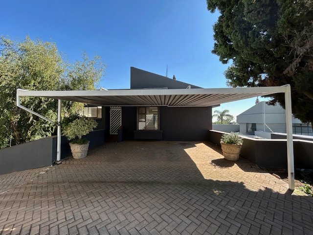5 Bedroom Property for Sale in Bedford Park Gauteng