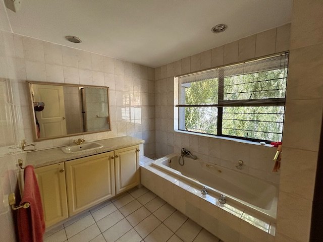 5 Bedroom Property for Sale in Bedford Park Gauteng