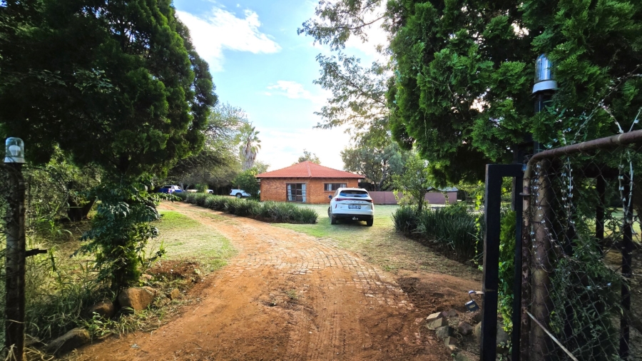 3 Bedroom Property for Sale in Donkerhoek AH Gauteng