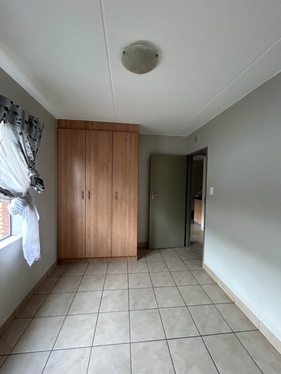 2 Bedroom Property for Sale in Kibler Park Gauteng