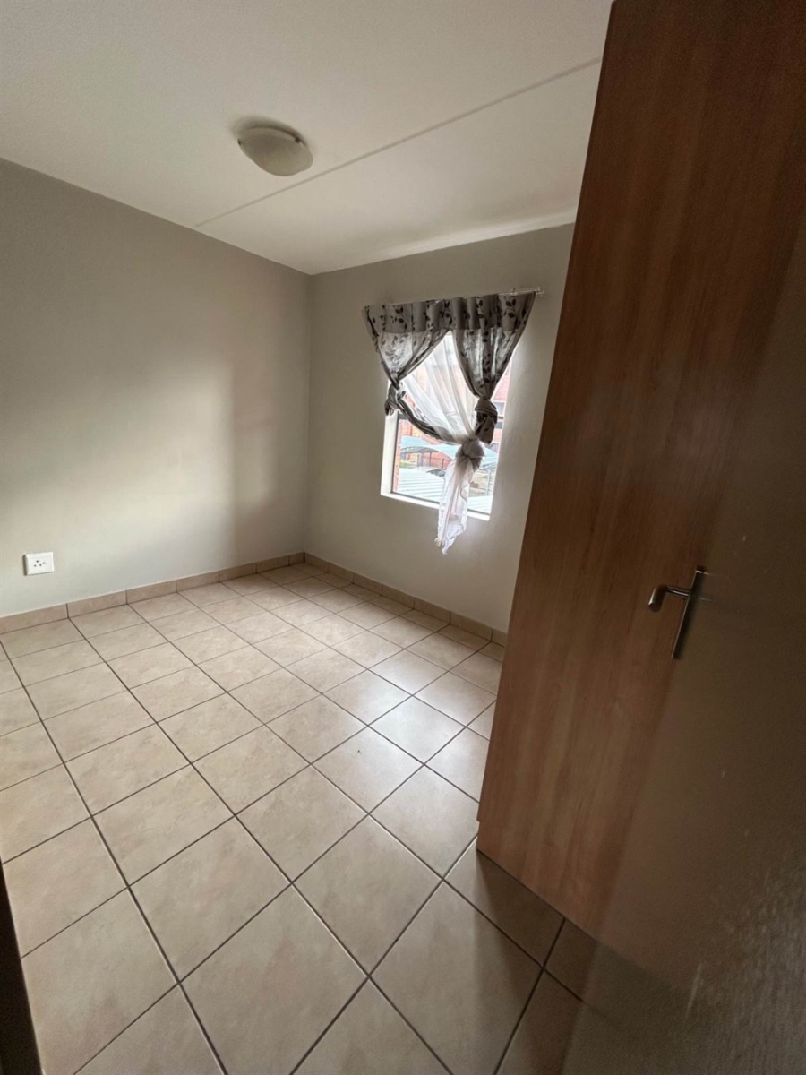 2 Bedroom Property for Sale in Kibler Park Gauteng