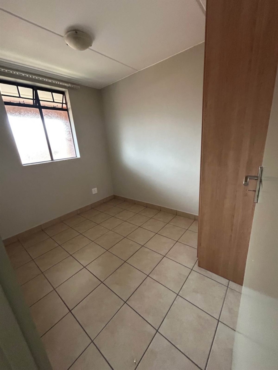 2 Bedroom Property for Sale in Kibler Park Gauteng