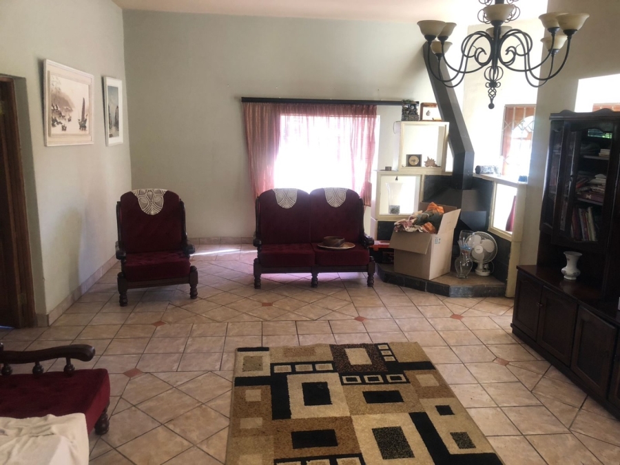  Bedroom Property for Sale in Mnandi Gauteng