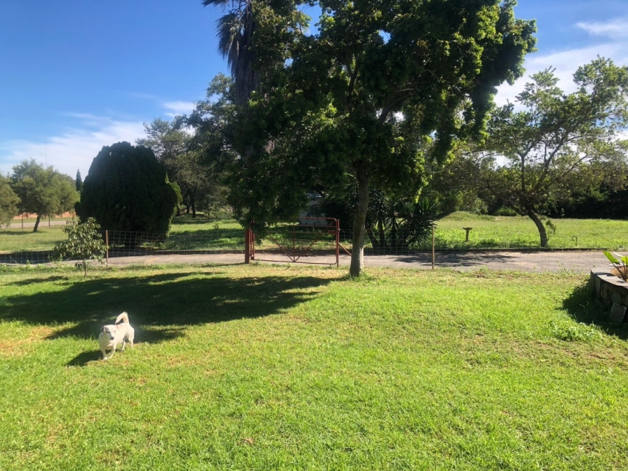  Bedroom Property for Sale in Mnandi Gauteng